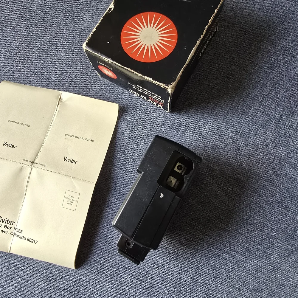 Vivitar Auto Thyristor 225 Flash w/ Box & Manual VTG Camera Accessory Untested